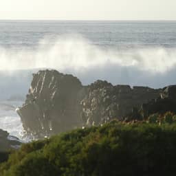 drie-doden-en-vijftien-gewonden-door-enorme-golven-op-spaans-eiland-tenerife