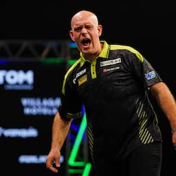 van-gerwen-jubelt-over-sterk-optreden,-van-veen-treurt-na-exit-op-legsaldo