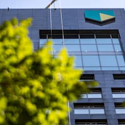 abn-amro-koopt-nederlandse-nibc-bank-voor-bijna-1-miljard-euro