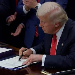 video-|-trump-ondertekent-wet-die-einde-maakt-aan-shutdown-in-vs